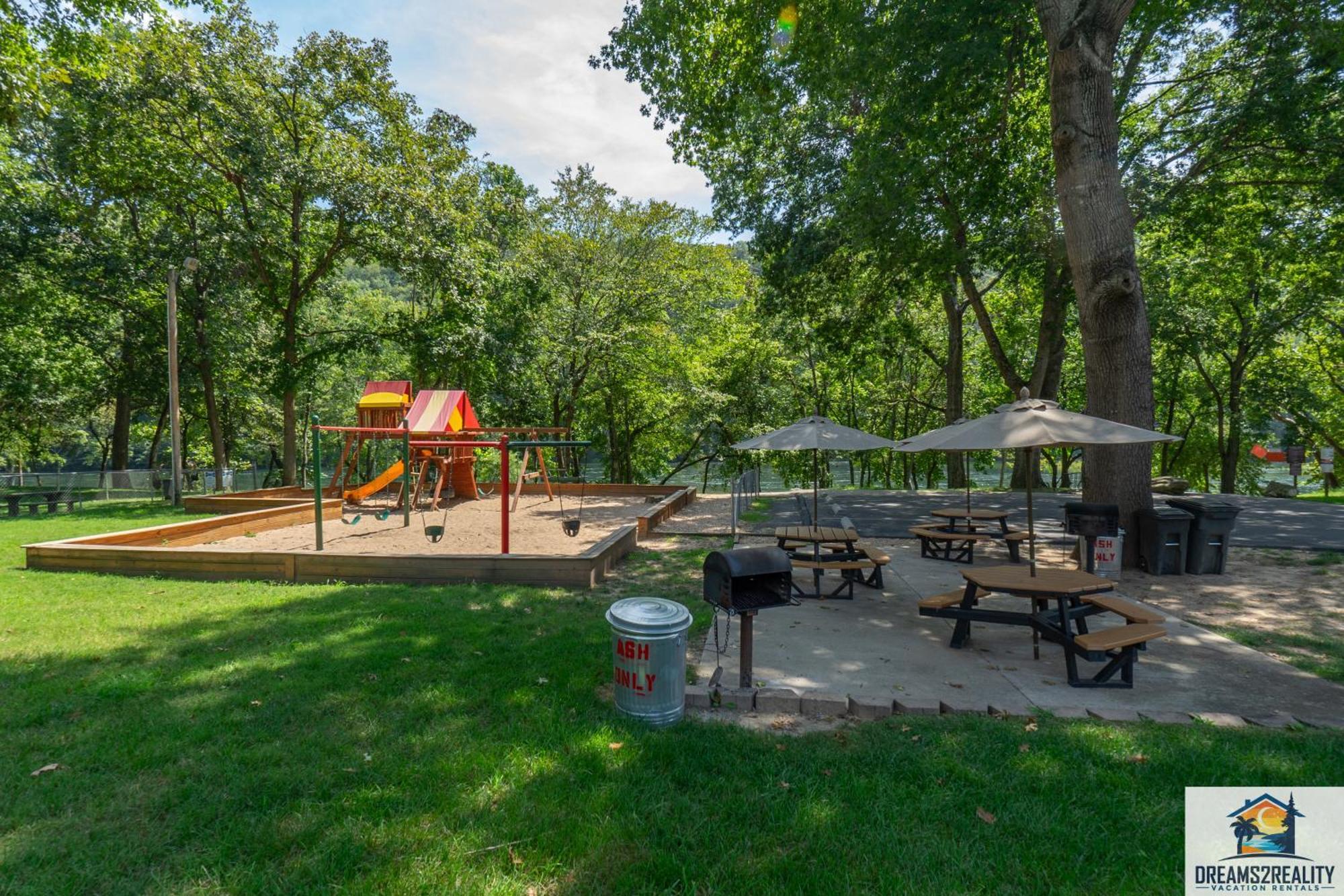 3Br Condo With Lake View - Trout Fishing - Playground - 2 Pools - Free Tickets Included - Pr69-9 Branson Exterior foto